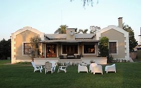 Posada del Sauce